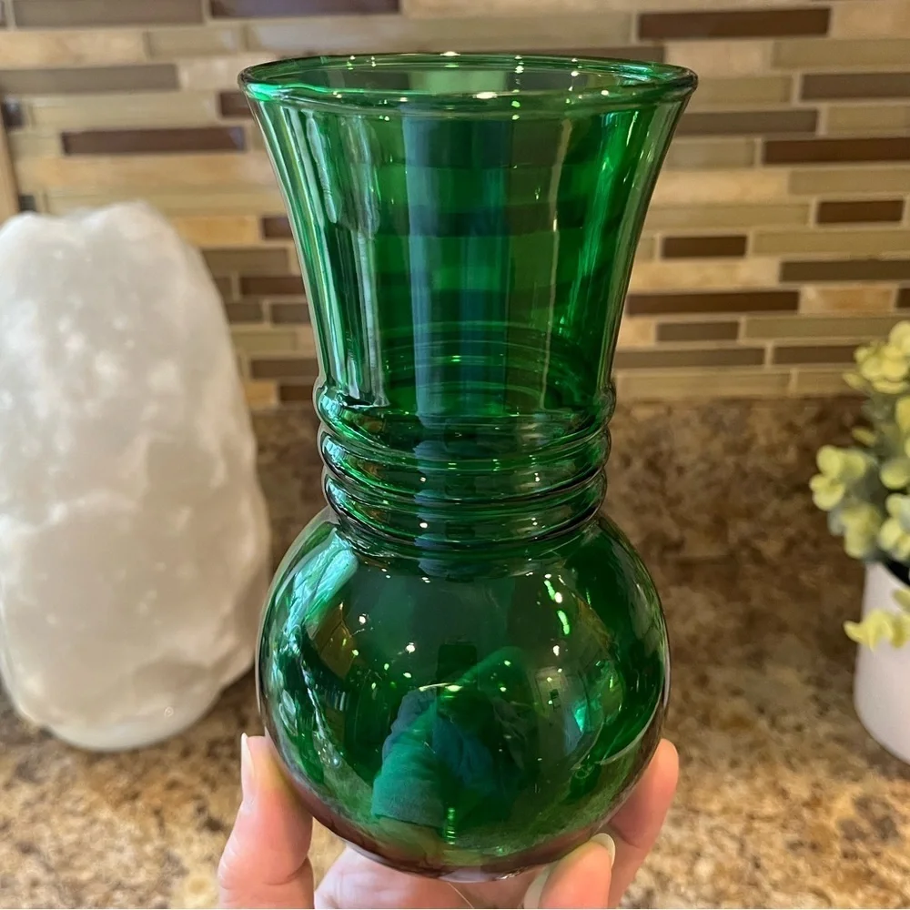 Anchor Hocking Emerald Green Glass Vase Ribbed Ring VINTAGE